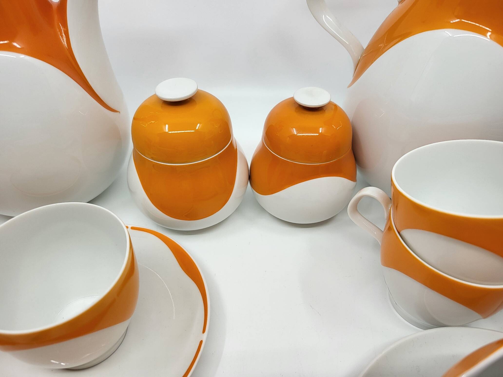 Heinrich Germany complete service in white and orange porcelain Space Age 1970