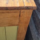 Low country sideboard, solid wood, stylized, late 18th century.