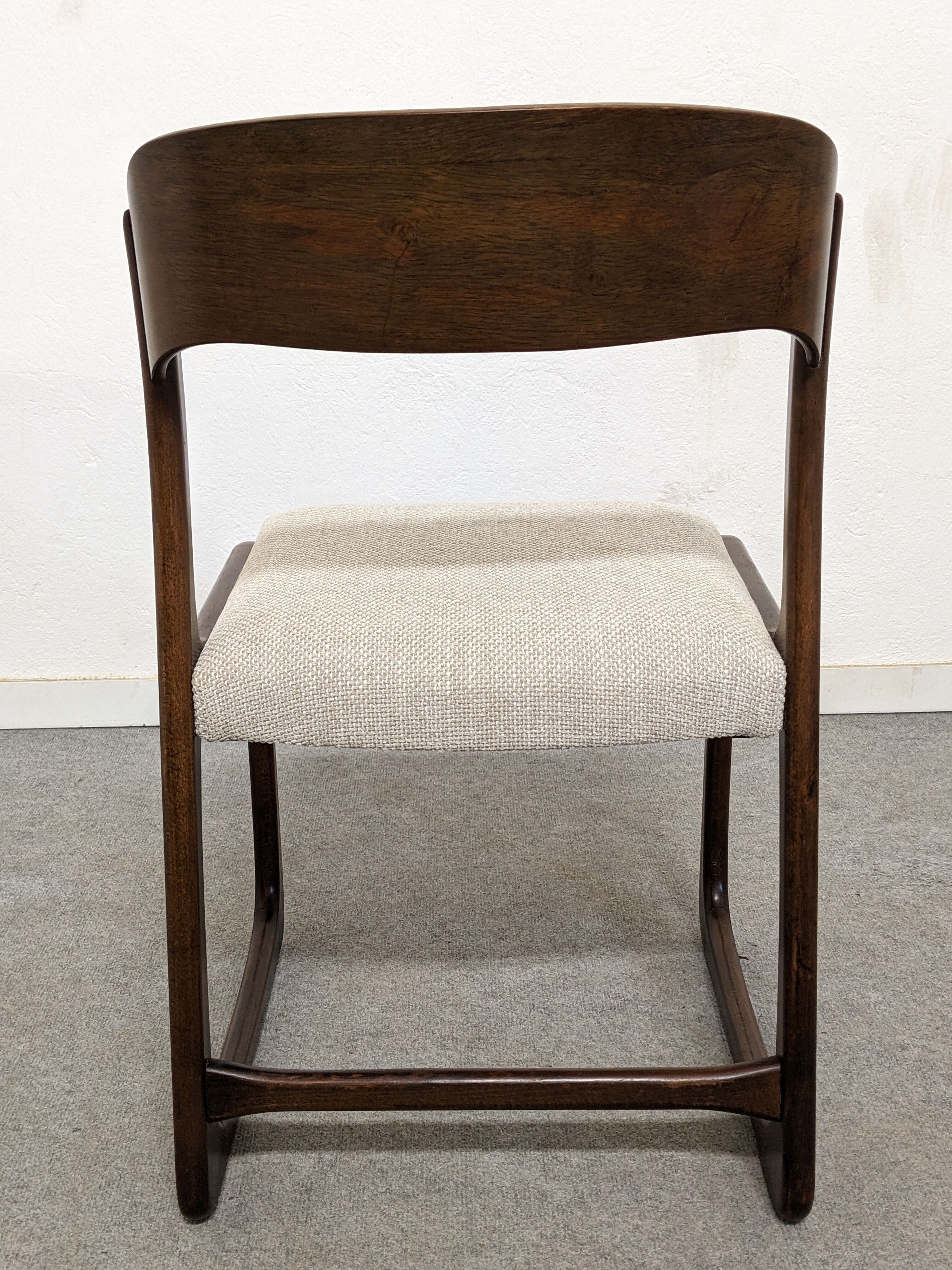 Series of 4 Baumann sled chairs from the 60s/70s