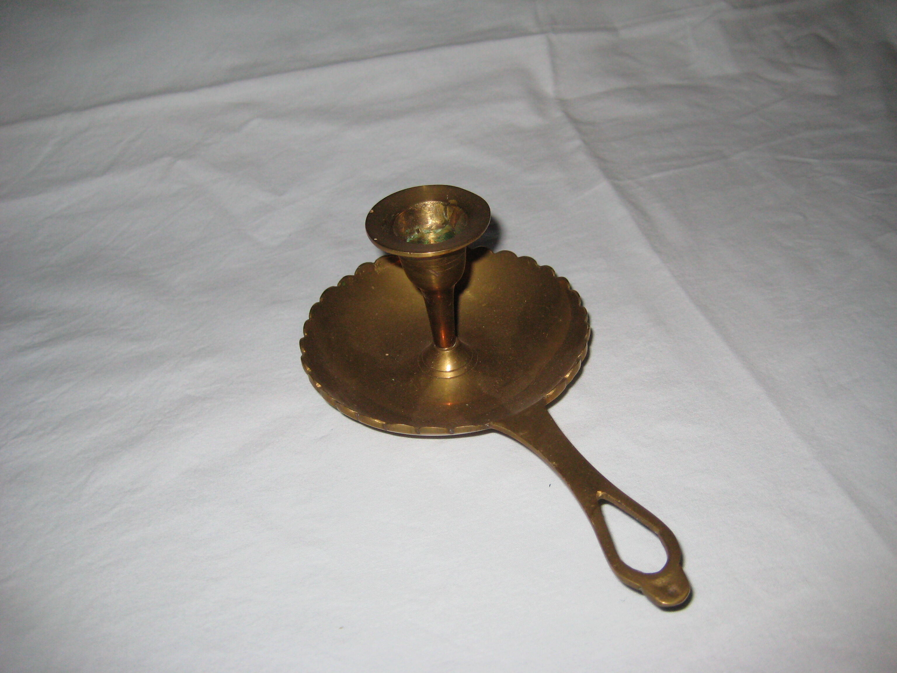 Lot of brass candlesticks