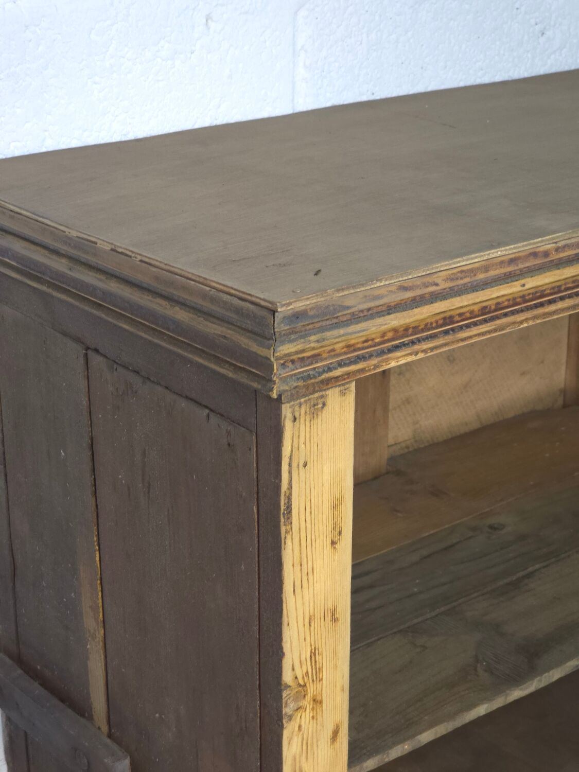 Antique freestanding shelf