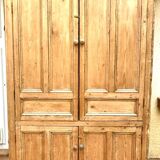 Armoire rustique ancienne