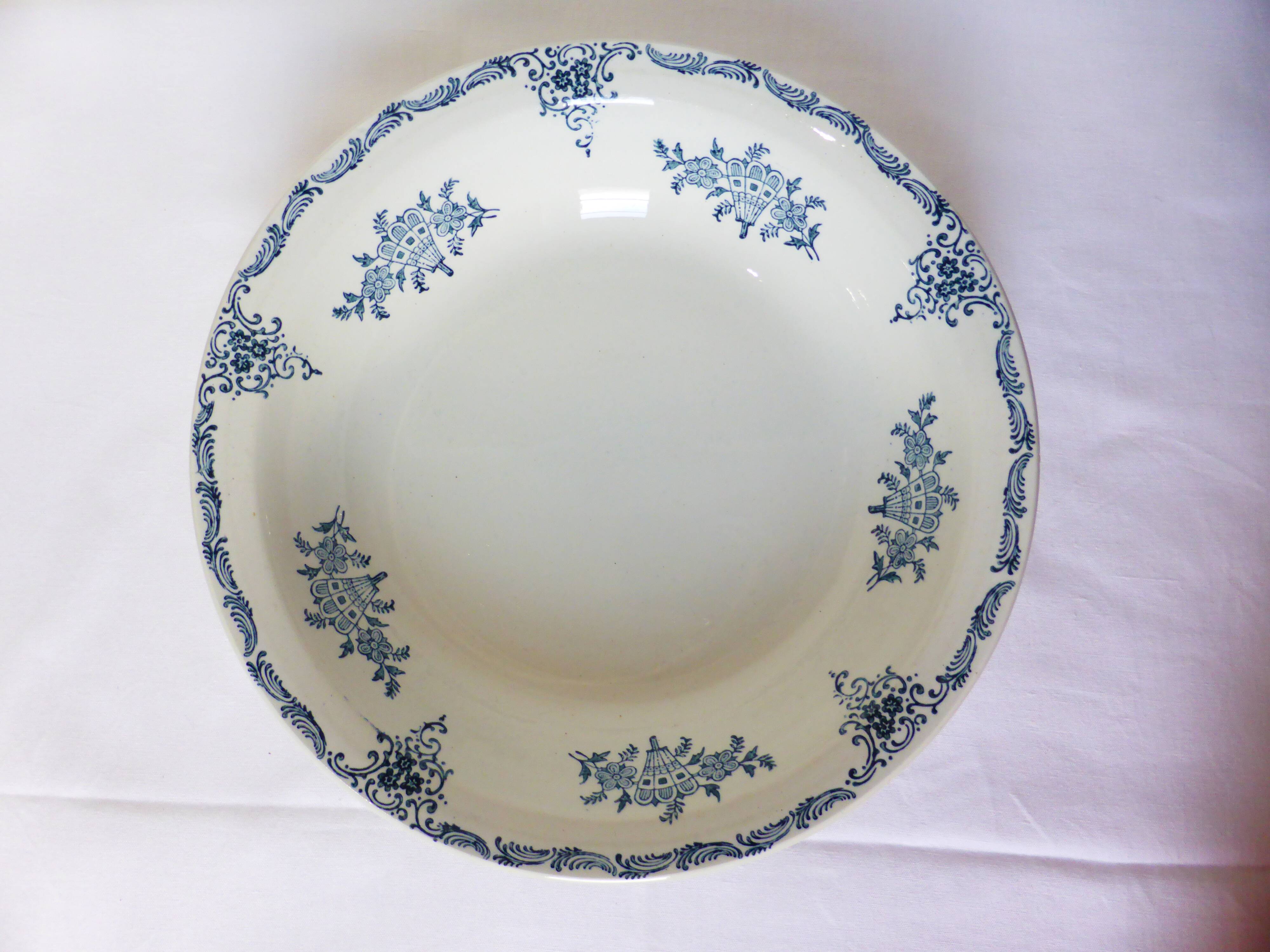 Round, hollow, ironstone dish from St Amand 220570