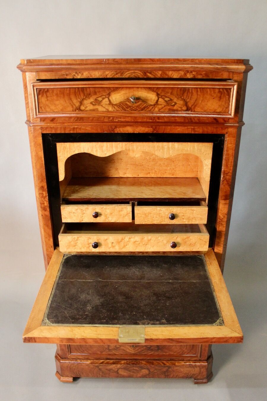 Secretary Louis Philippe in walnut