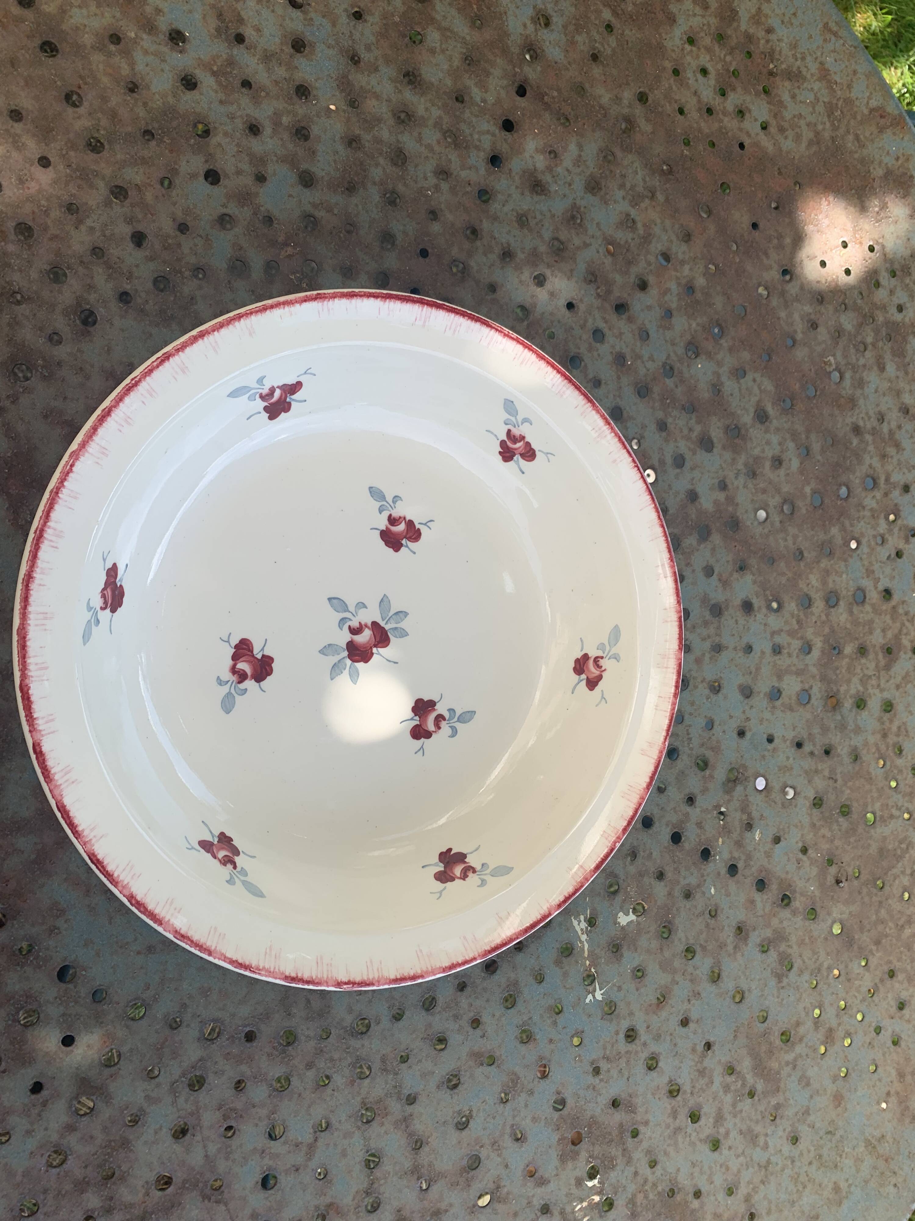 Hollow dish, Senlis model, KG luneville, France, burgundy rose patterns and gray foliage