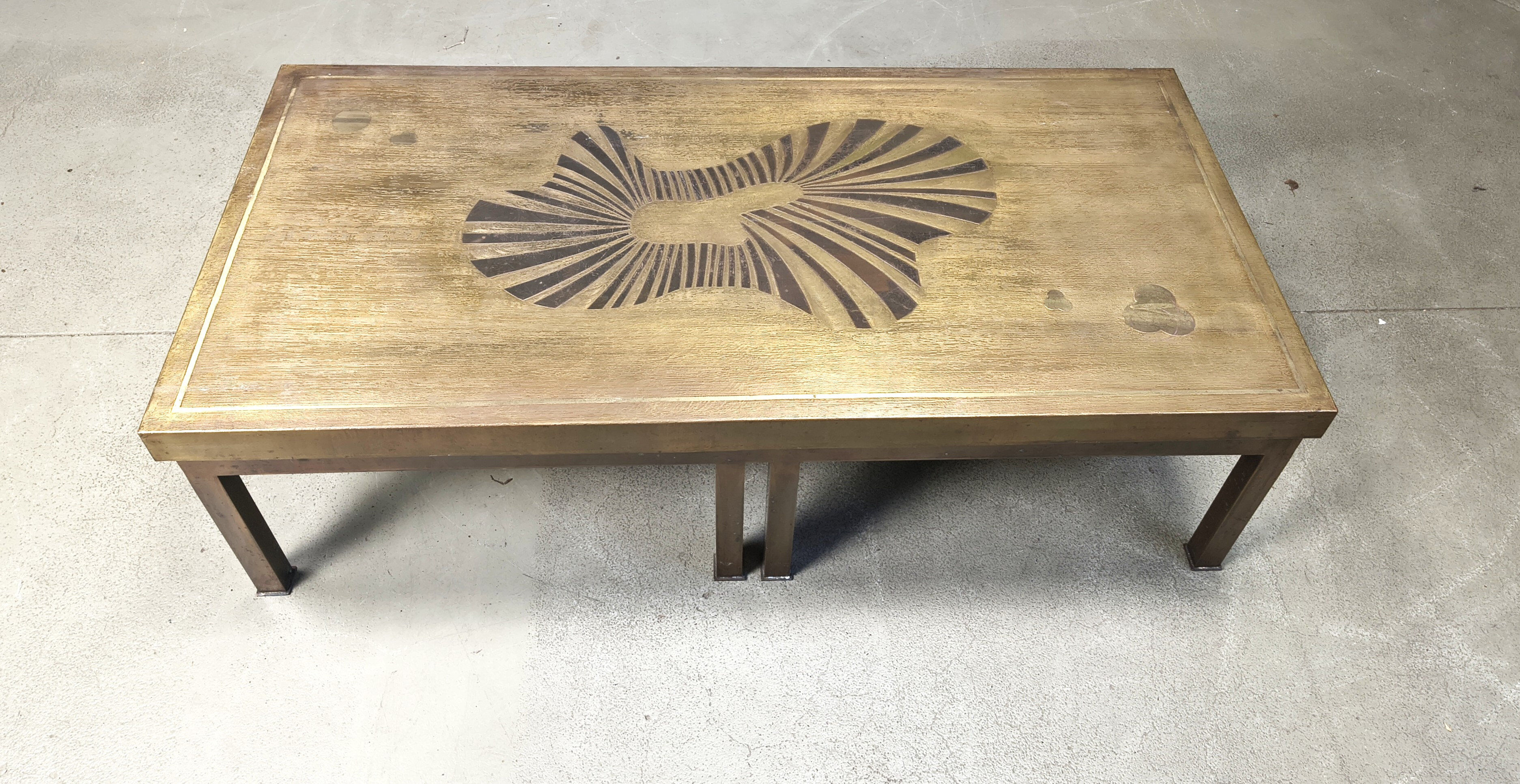 Table basse en laiton gravé vintage, années 1970