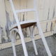 Chaise de bistrot vintage restaurée vernis blanc