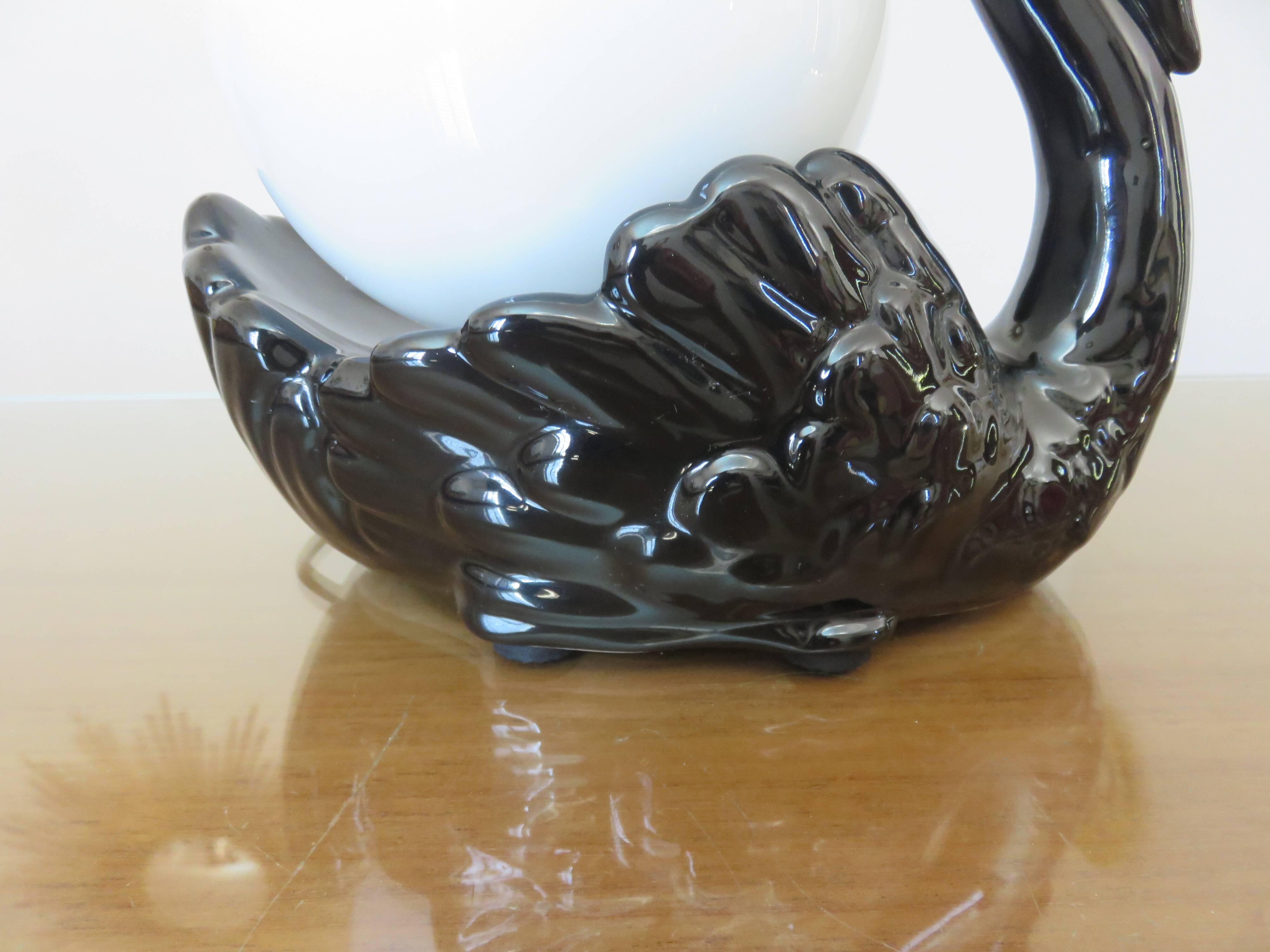 "Black swan" lamp in ceramic and opaline, 70s-80s