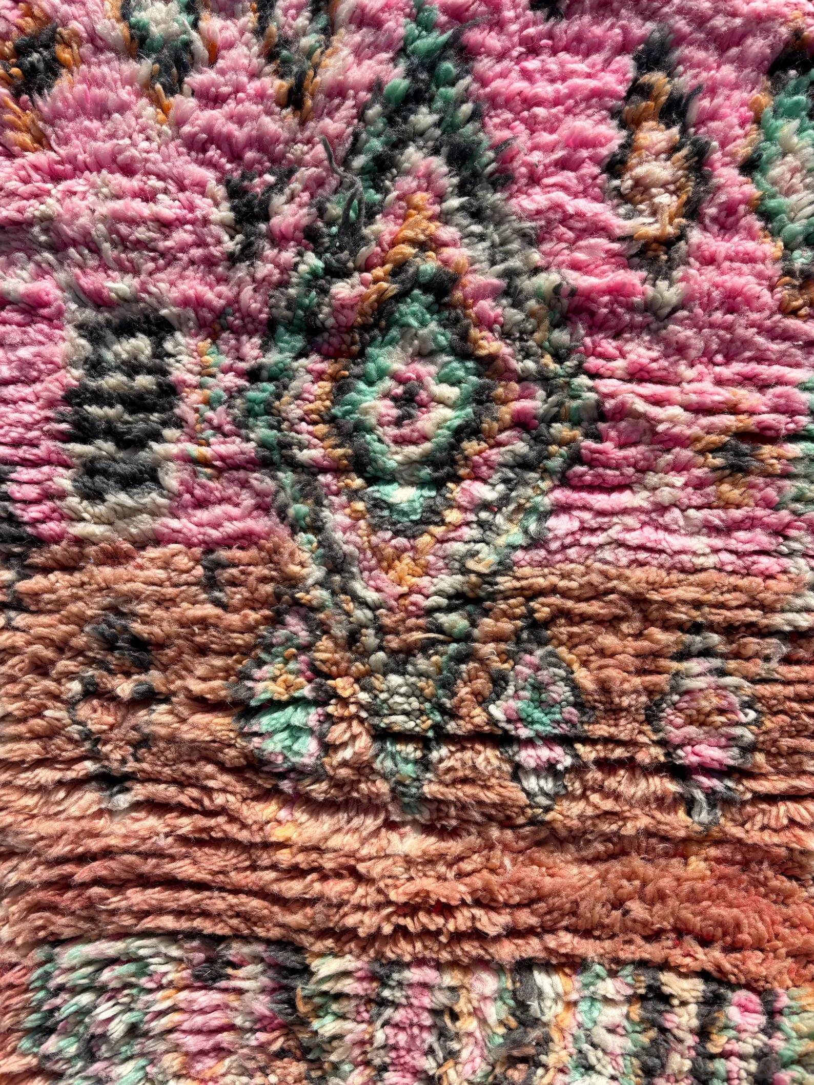 Moroccan Berber carpet Boujad pink made to measure – Colourful handcrafted carpet in l