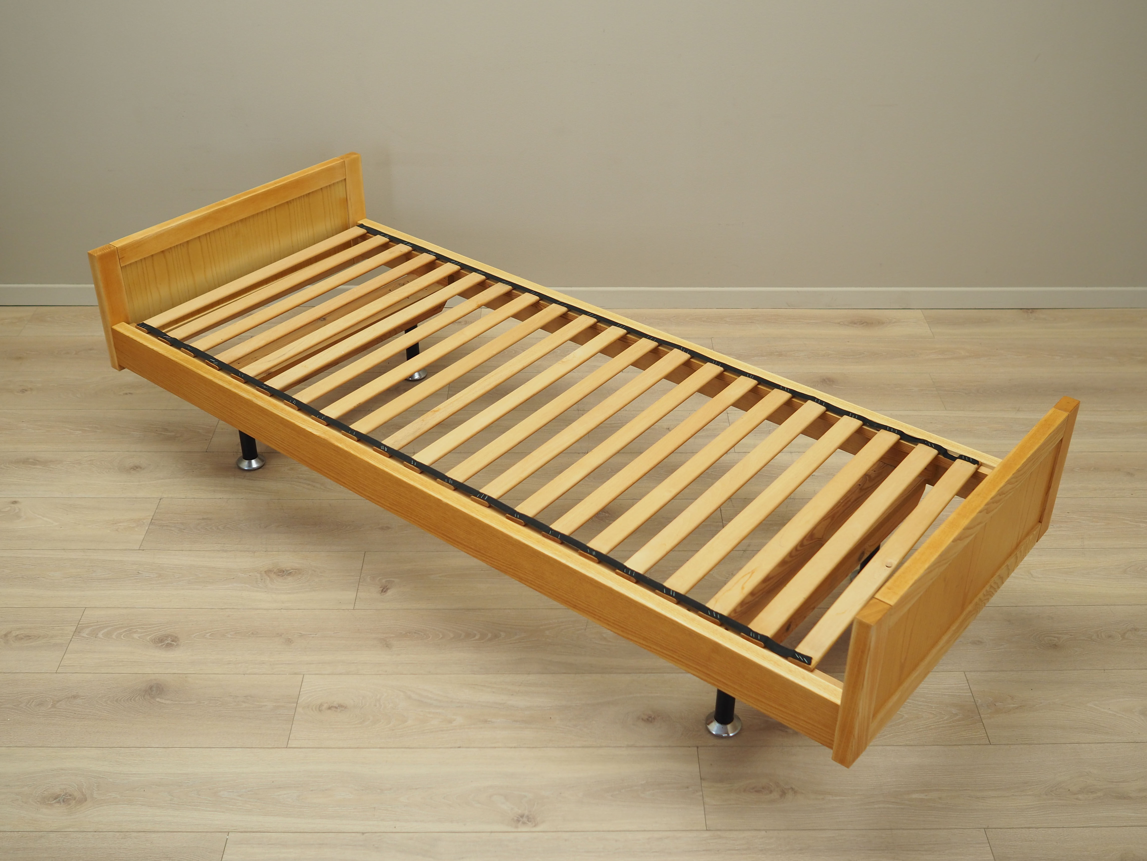 Ash wall sofa, Danish design, 1970s, production: Denmark