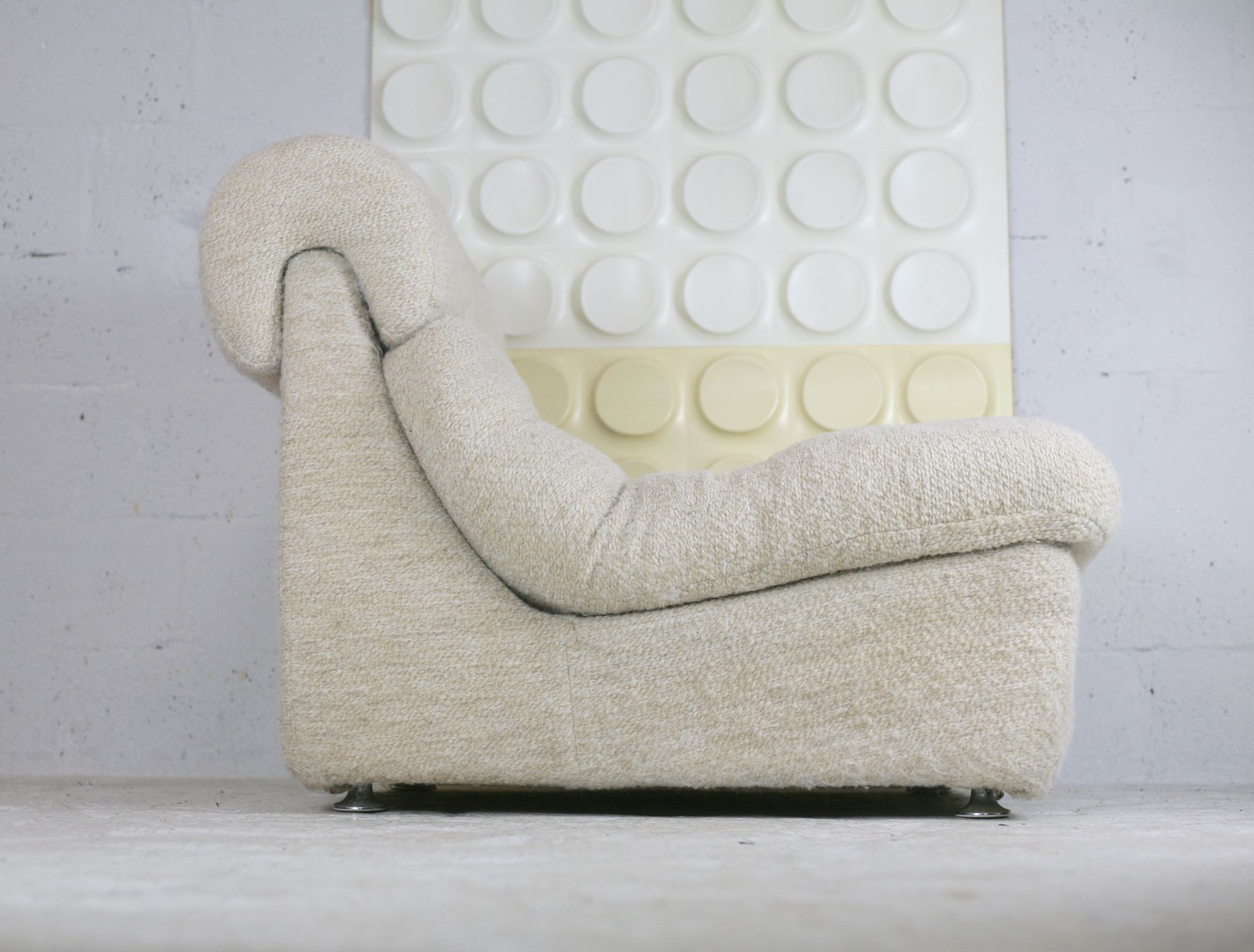 Chair "Space Age" in unbleached wool, France, circa 1970