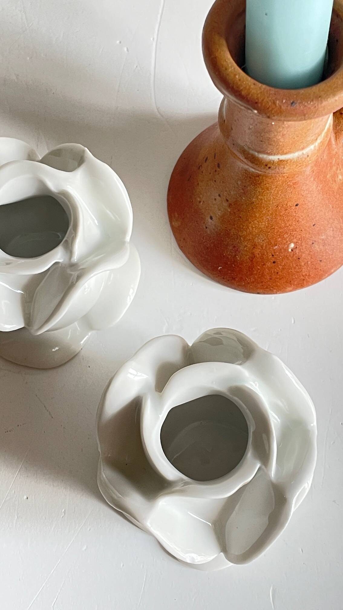 Lot bougeoirs porcelaine et grès vintage