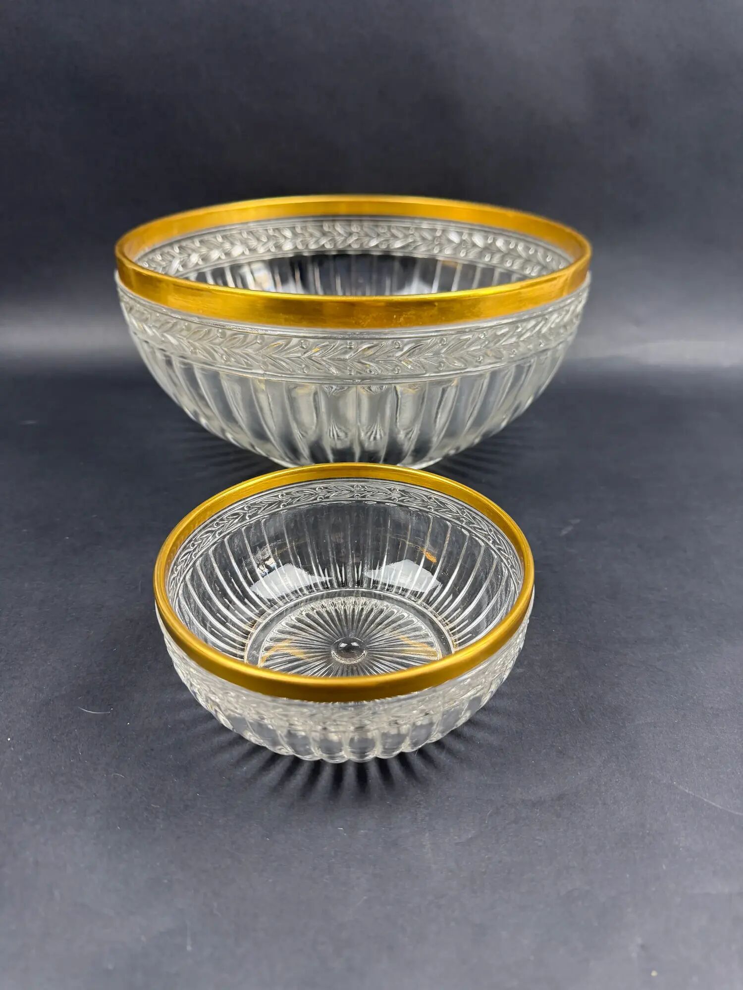 Saint-Louis Golden Laurels, dessert service, bowl and 12 small dishes.