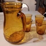 Italian pitcher service and 6 amber glasses