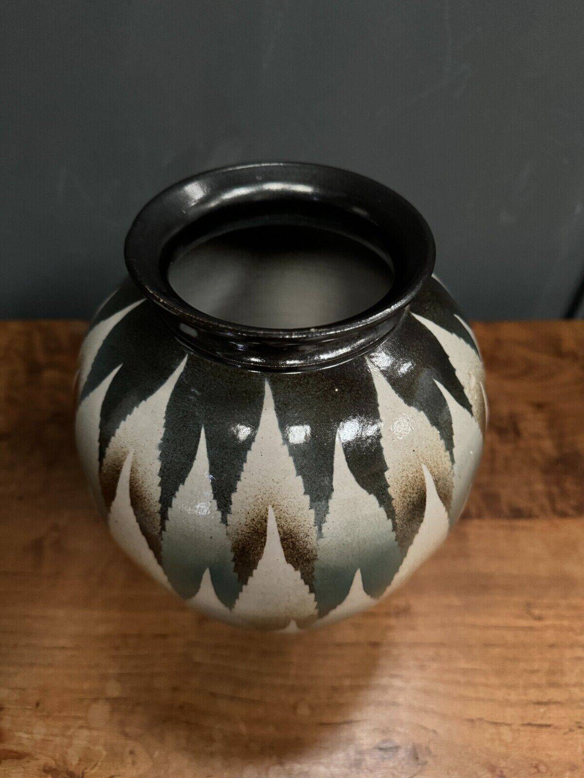 Vase en grès XXe poterie de Hohwiller décor géométrique