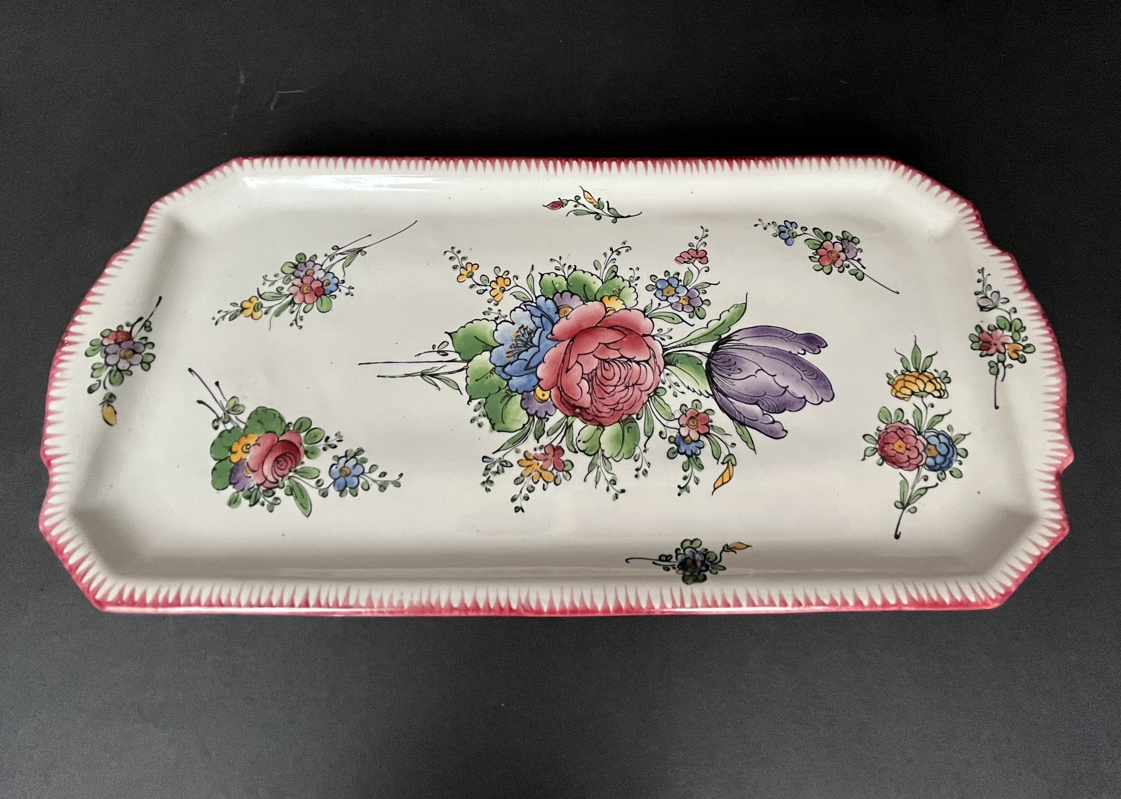 Cake dish