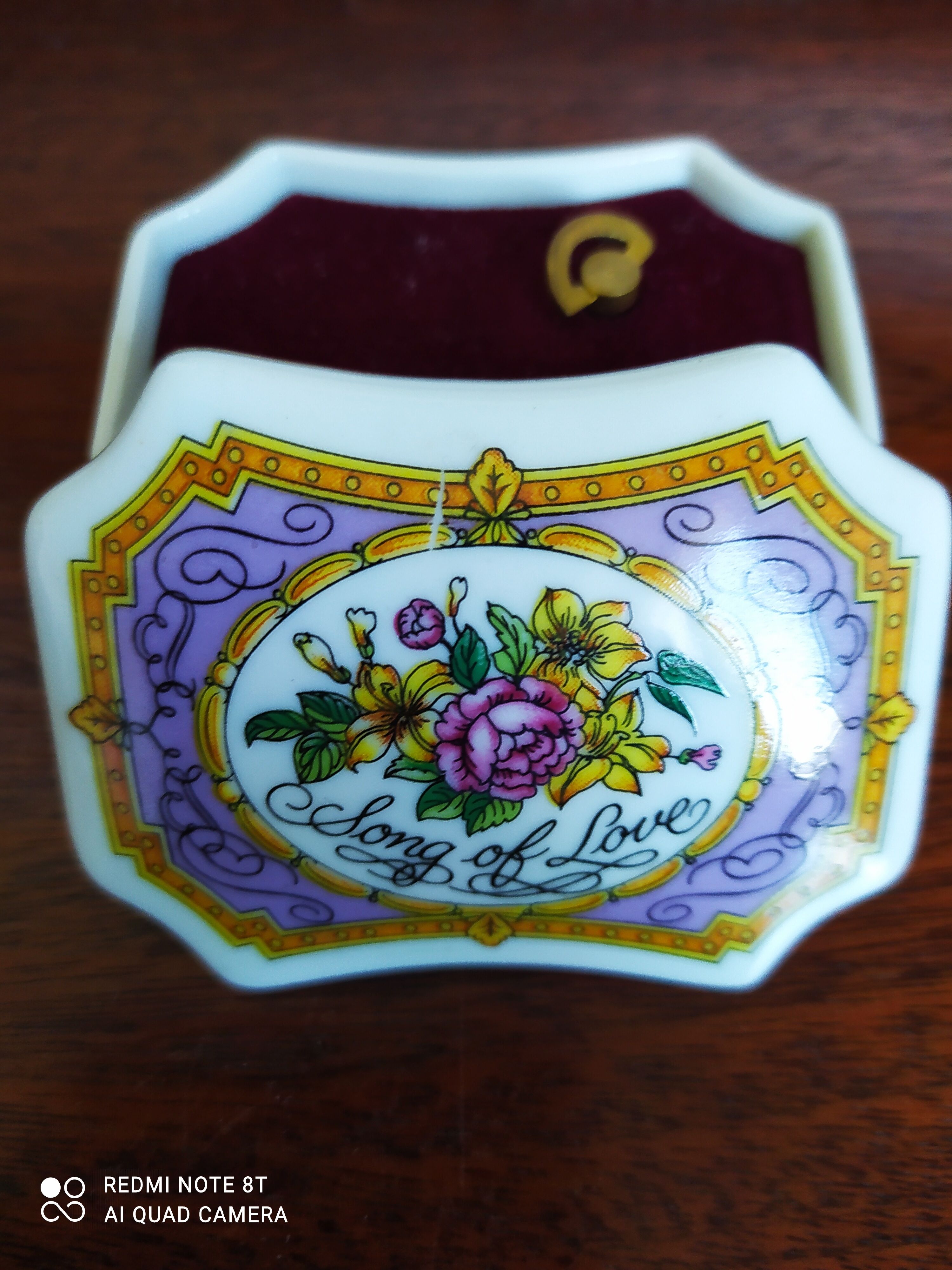 Porceleine Music Box