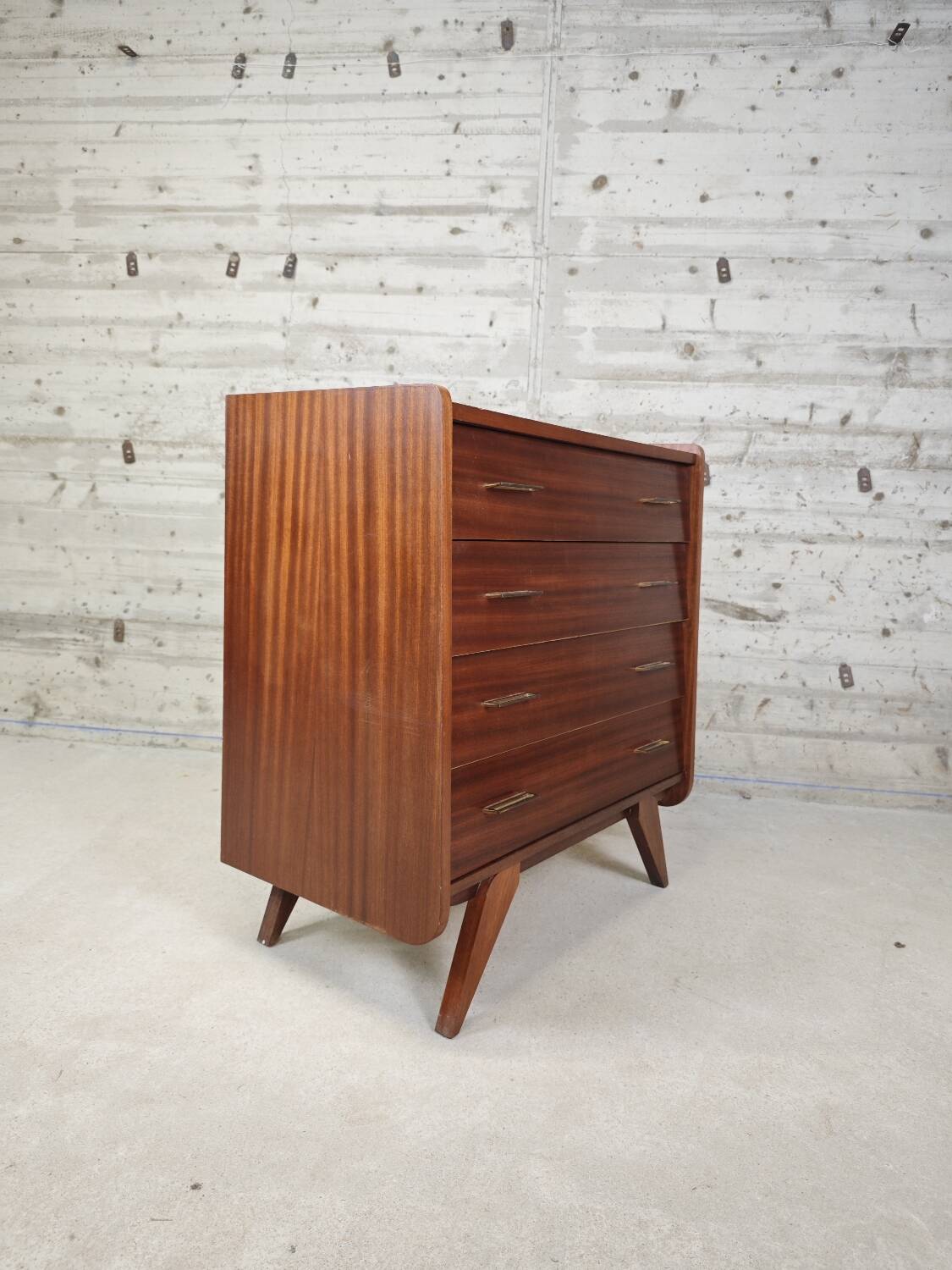 Vintage chest of drawers