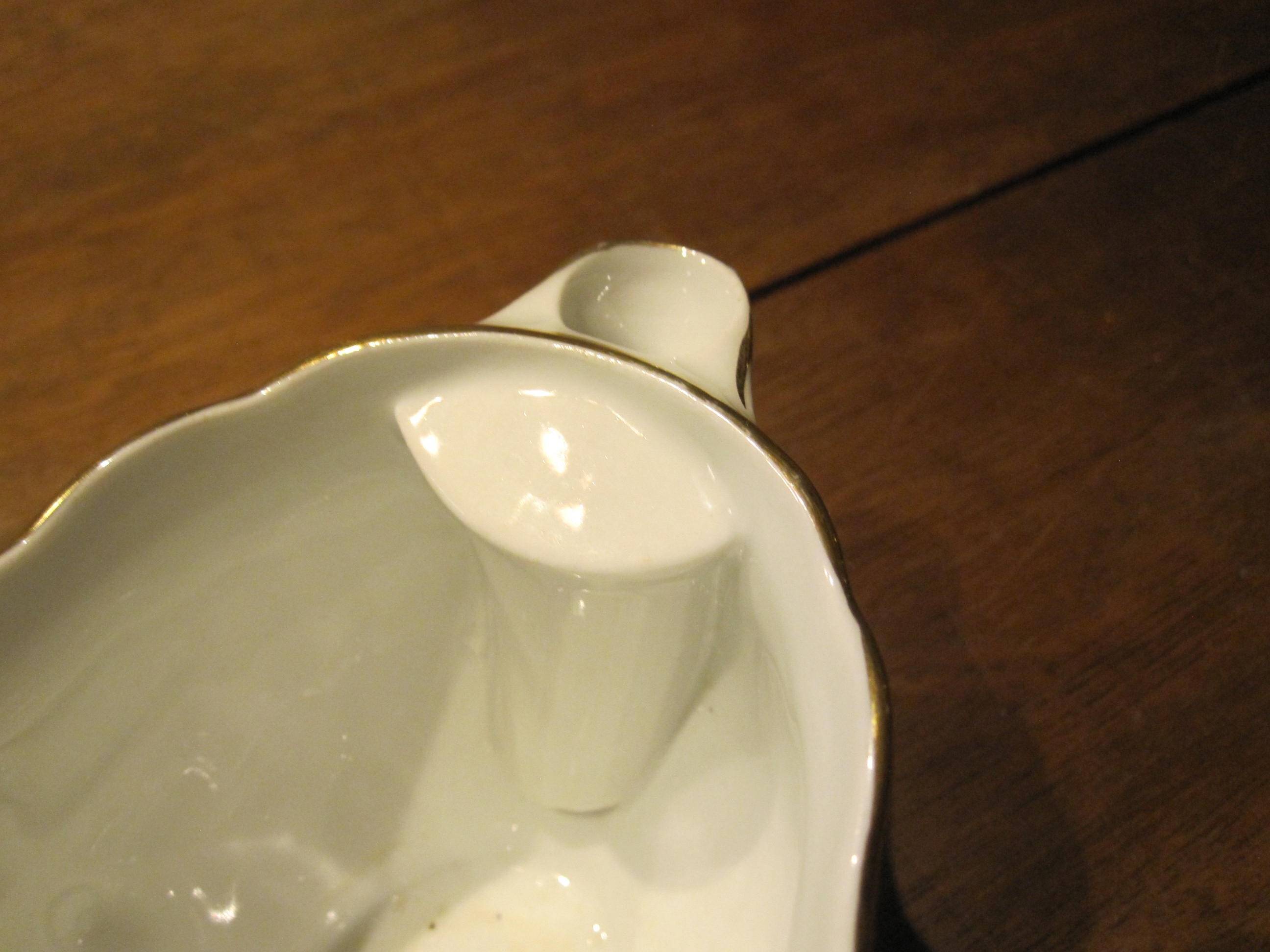 Meagre/Gra porcelain table sauce boat