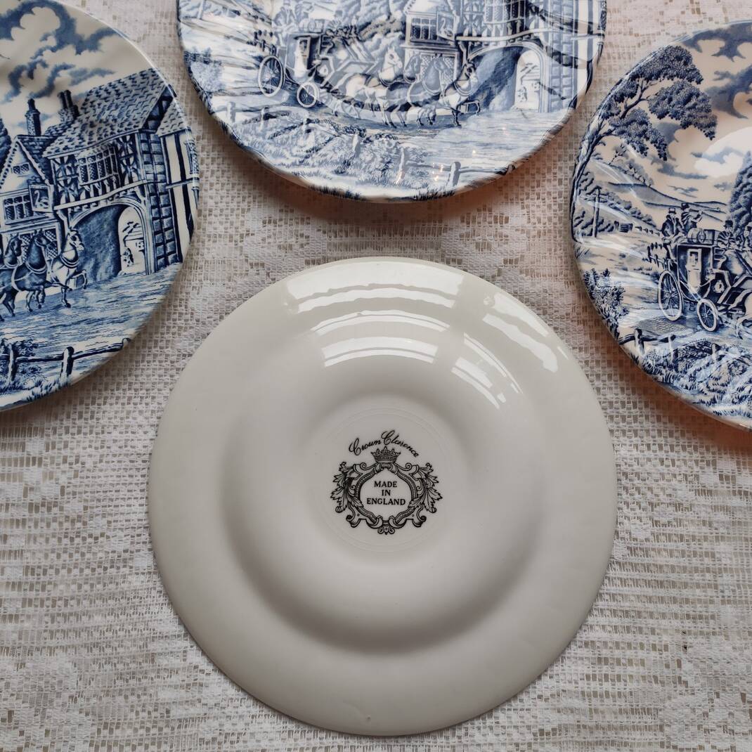 Set of 6 porcelain dessert plates