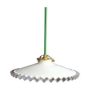 Suspension opaline blanche plateau