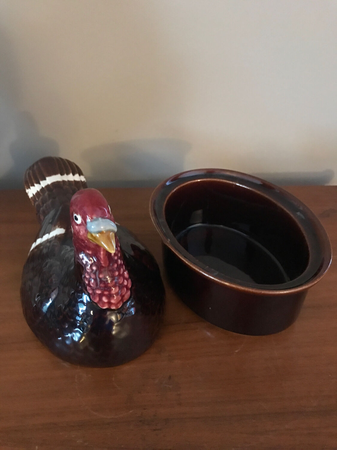 Terrine pigeon signed geo