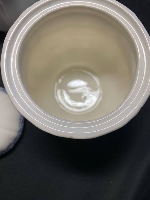 Milk or cream jug and sugar bowl with Gien earthenware lid, Rouen model 32