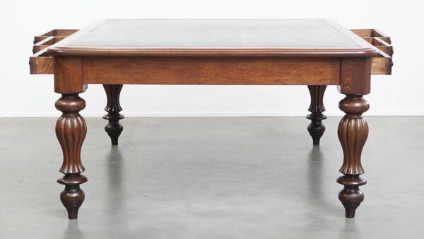 Bureau ancien en chêne anglais avec plateau en cuir