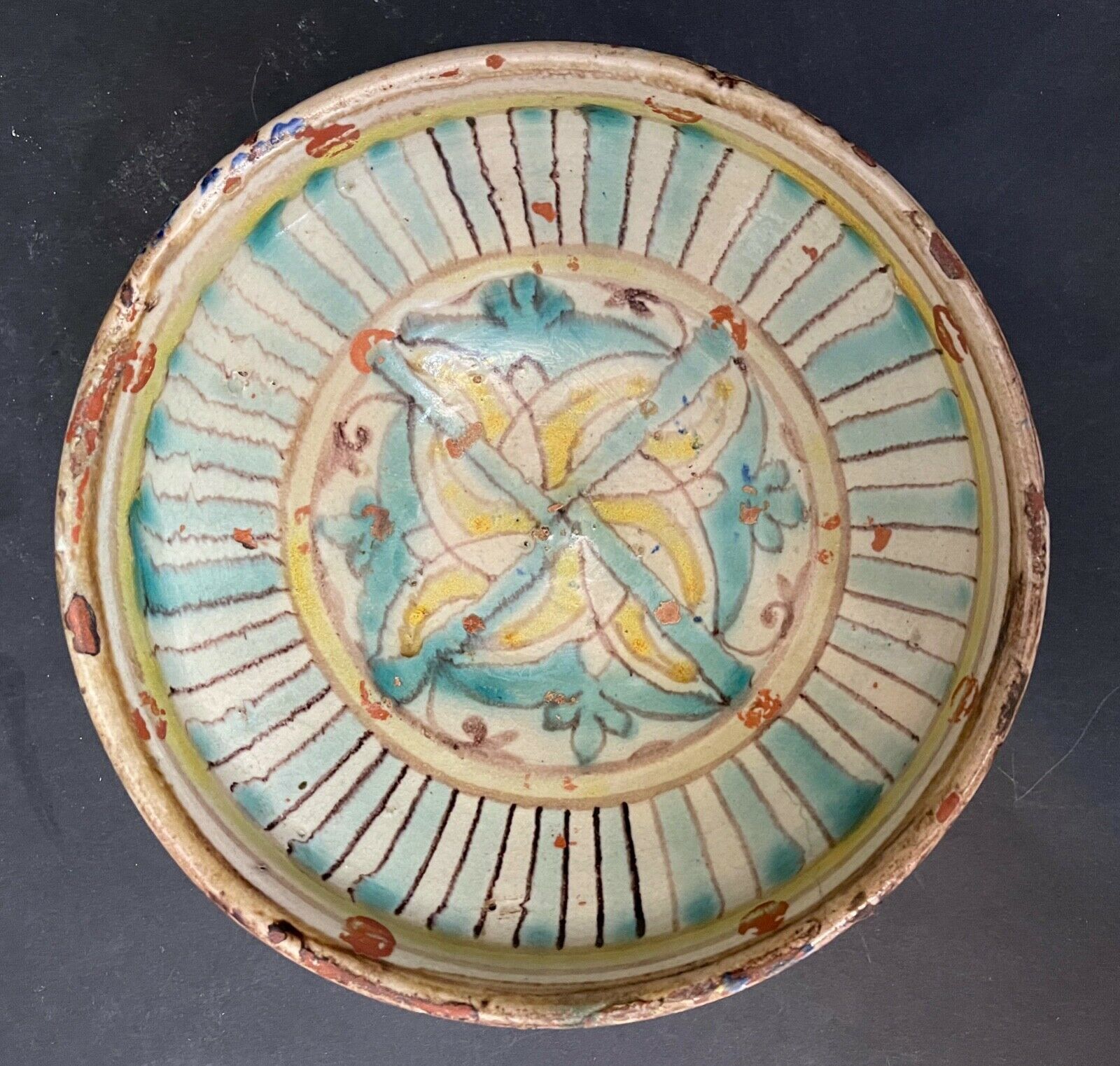 Mokhfia Fez Morocco 18th polychrome earthenware dish 21.7 cm