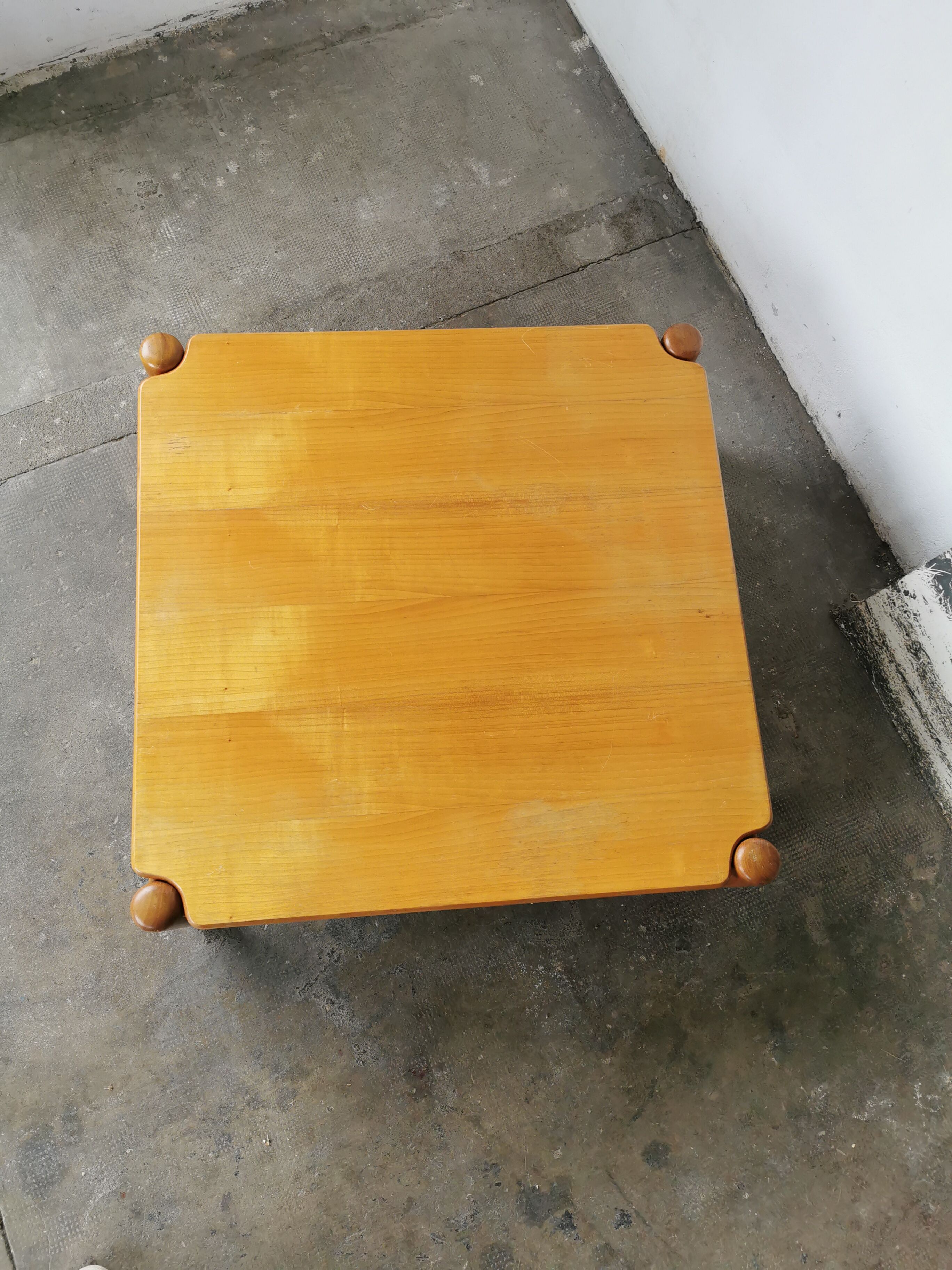 Square coffee table in solid blond wood 80s