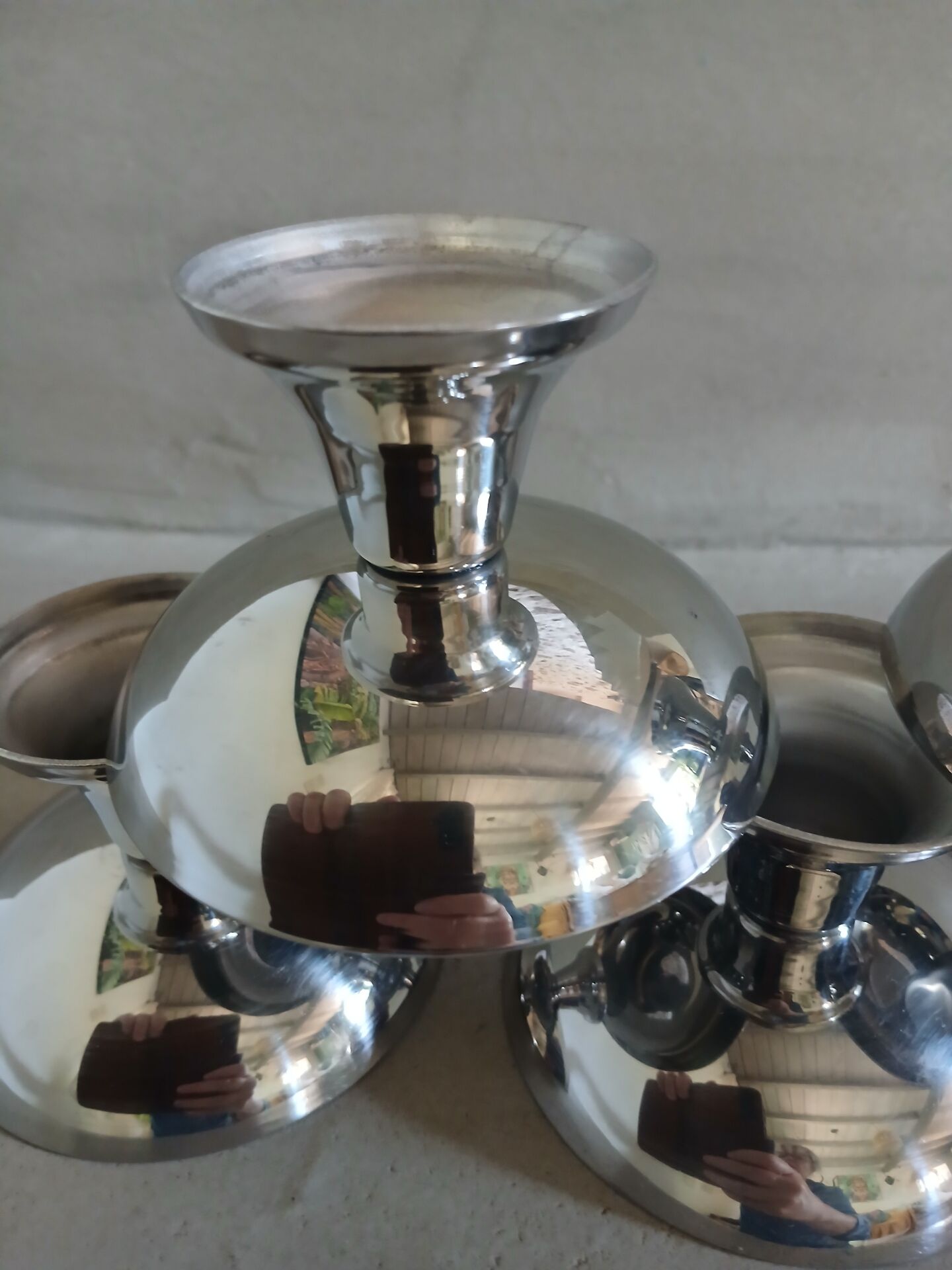 5 coupes à glace anciennes en inox