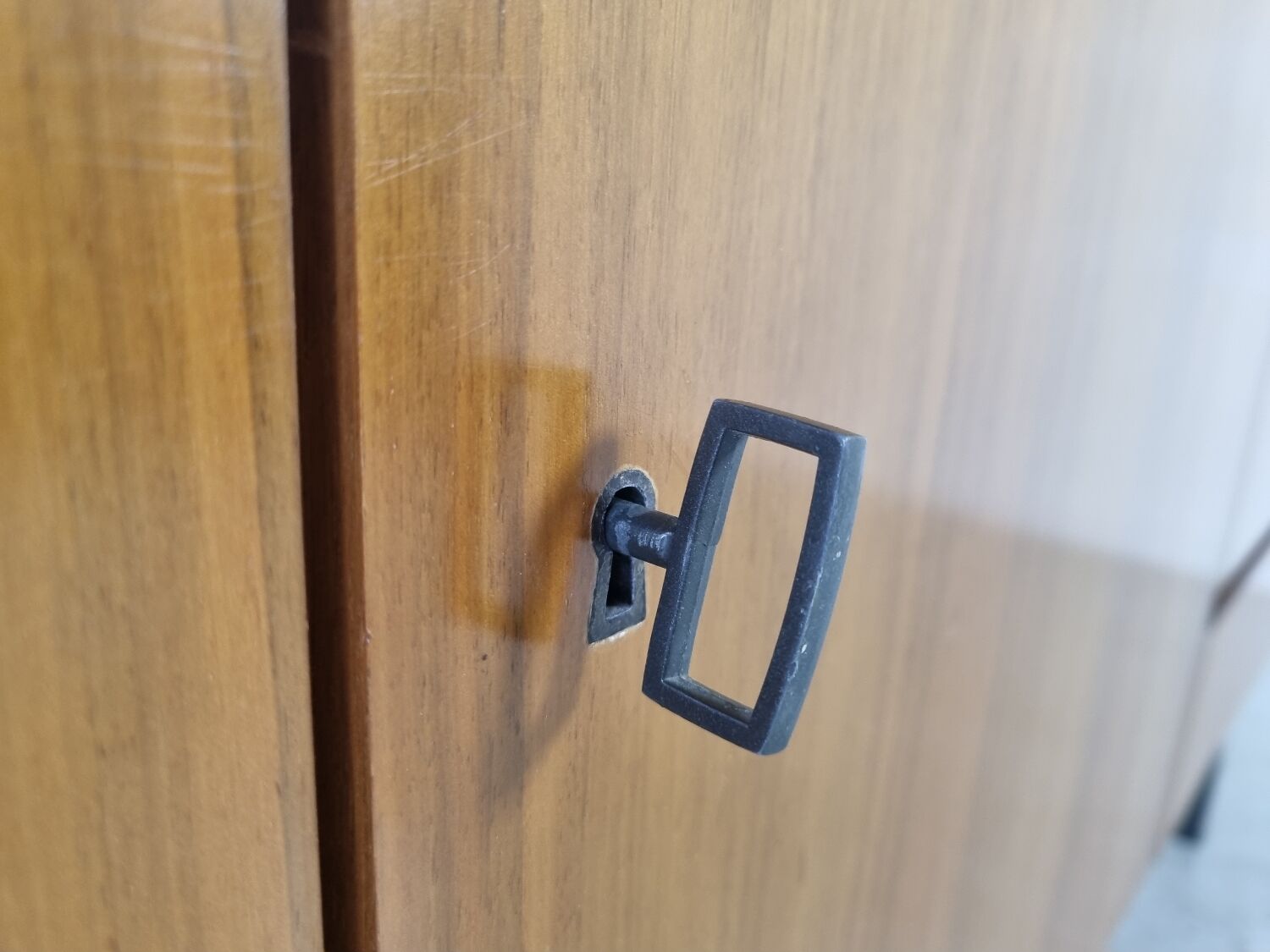 Scandinavian rowning Musterring walnut 60s