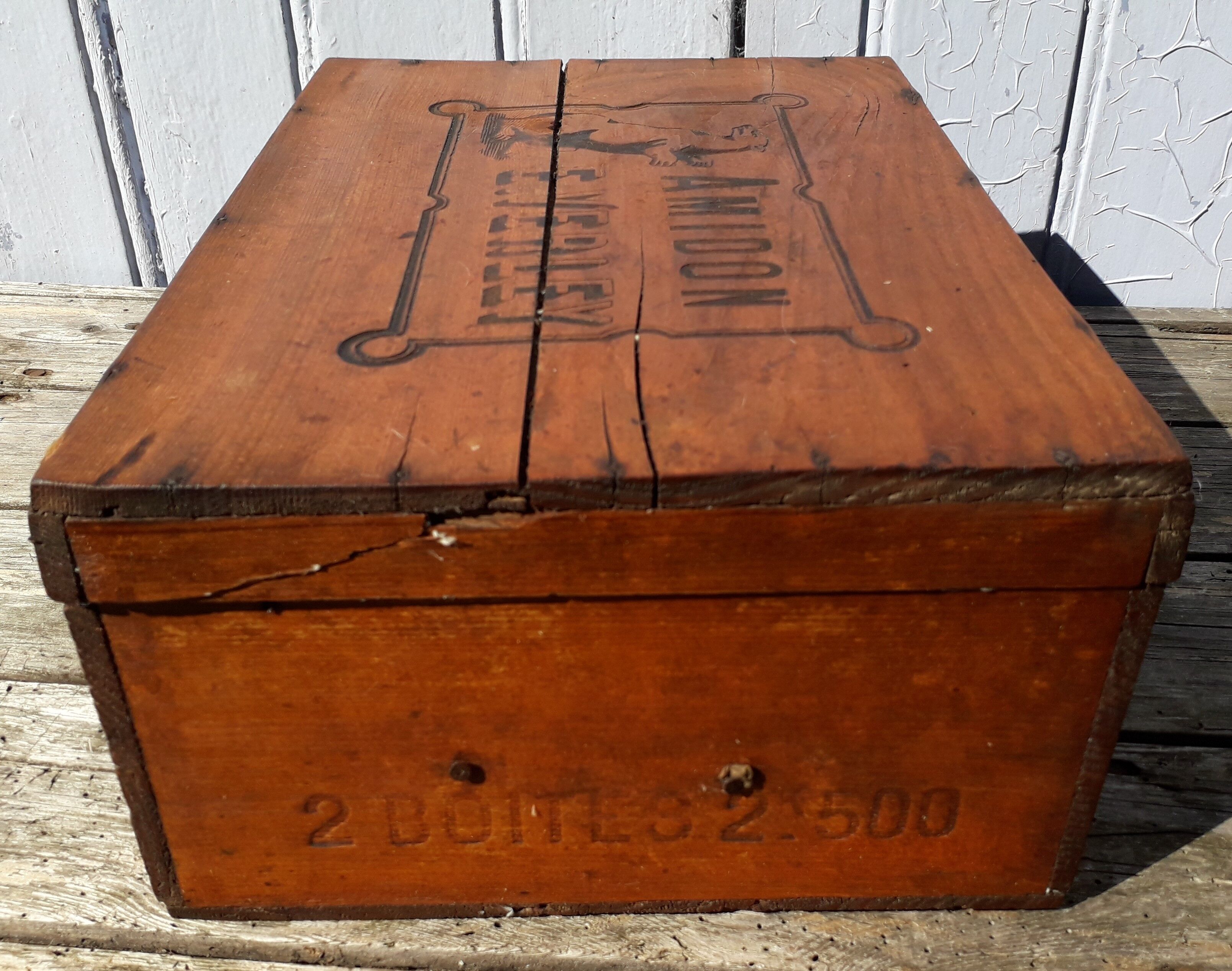 Old box starch bear polar