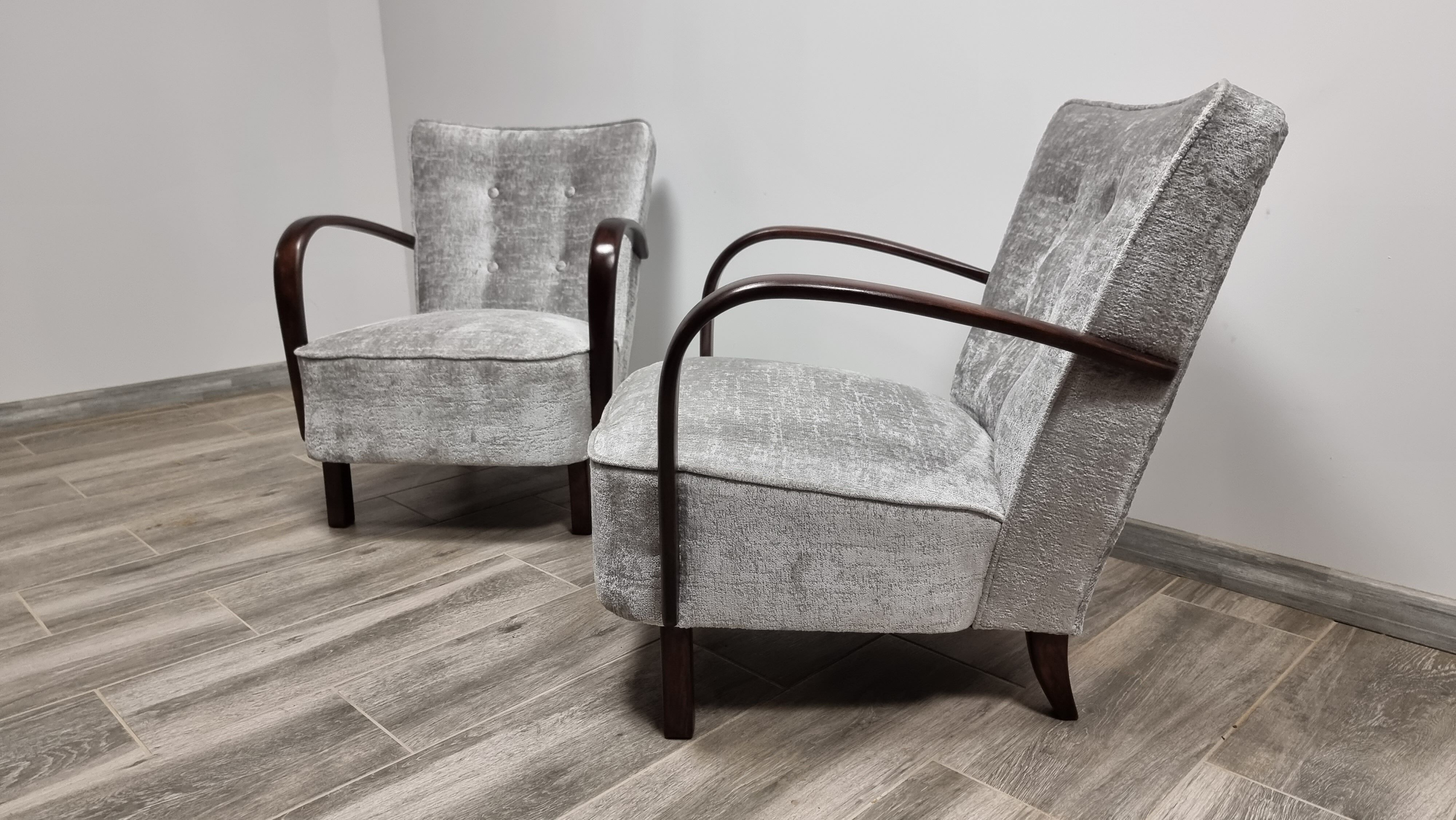 Armchairs by Jindrich Halabala for Up Závody, Set of 2