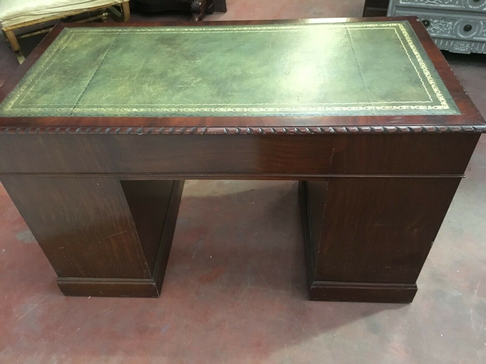 Desk style english mahogany and mahogany flat