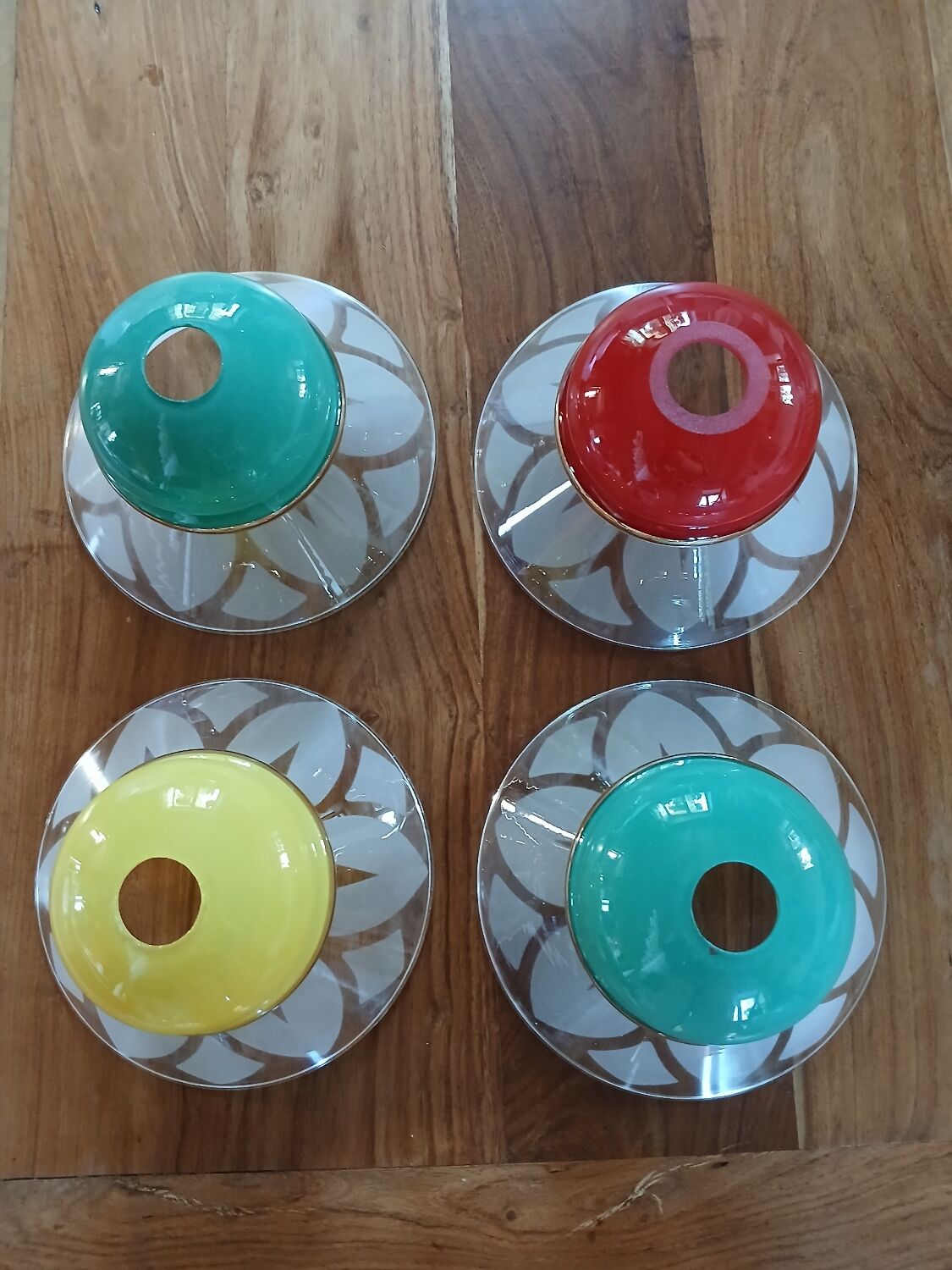 4 Art Deco glass pendant lights