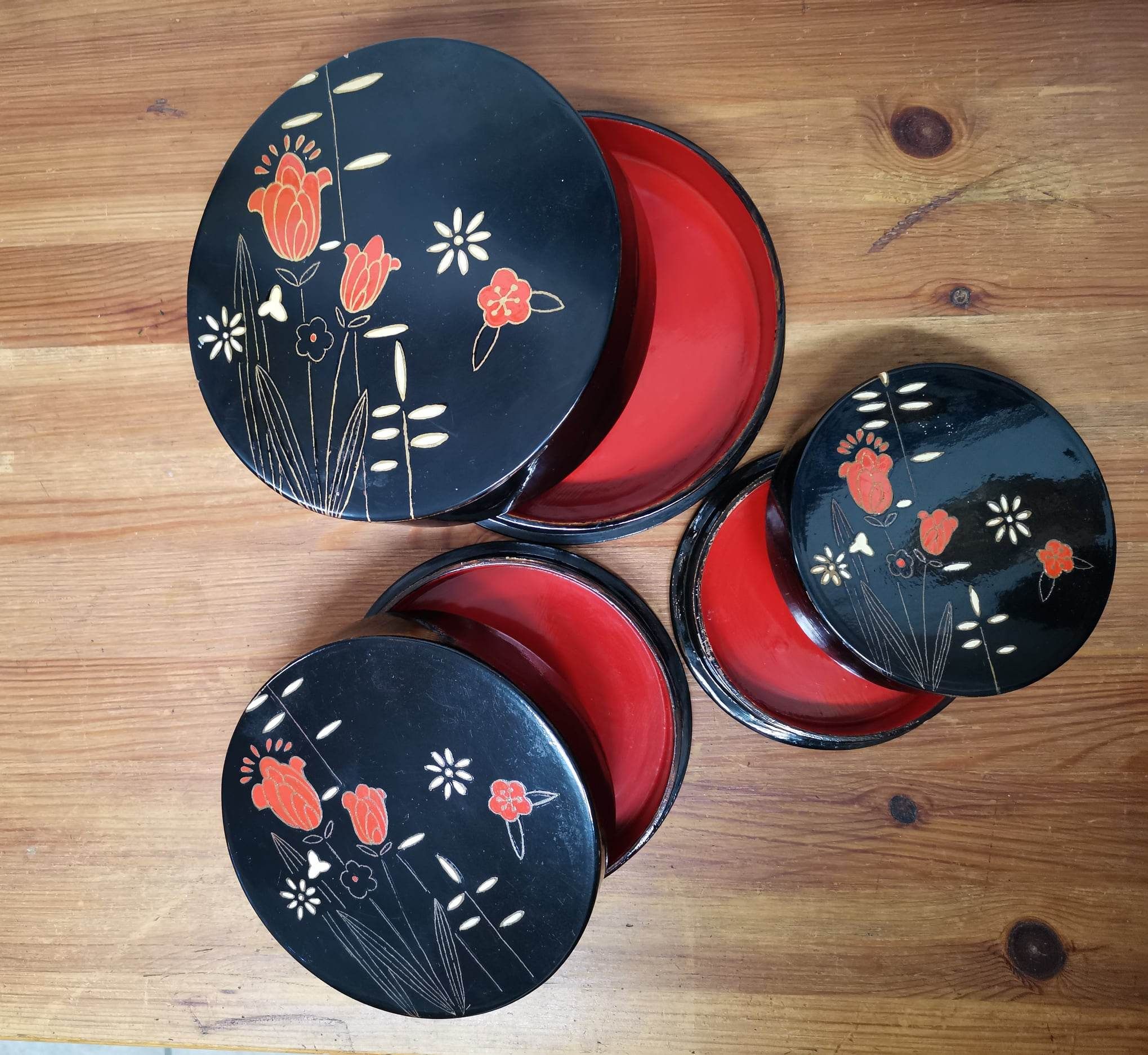 Black nesting boxes