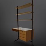 Bibliothèque italienne du milieu du siècle avec bureau.