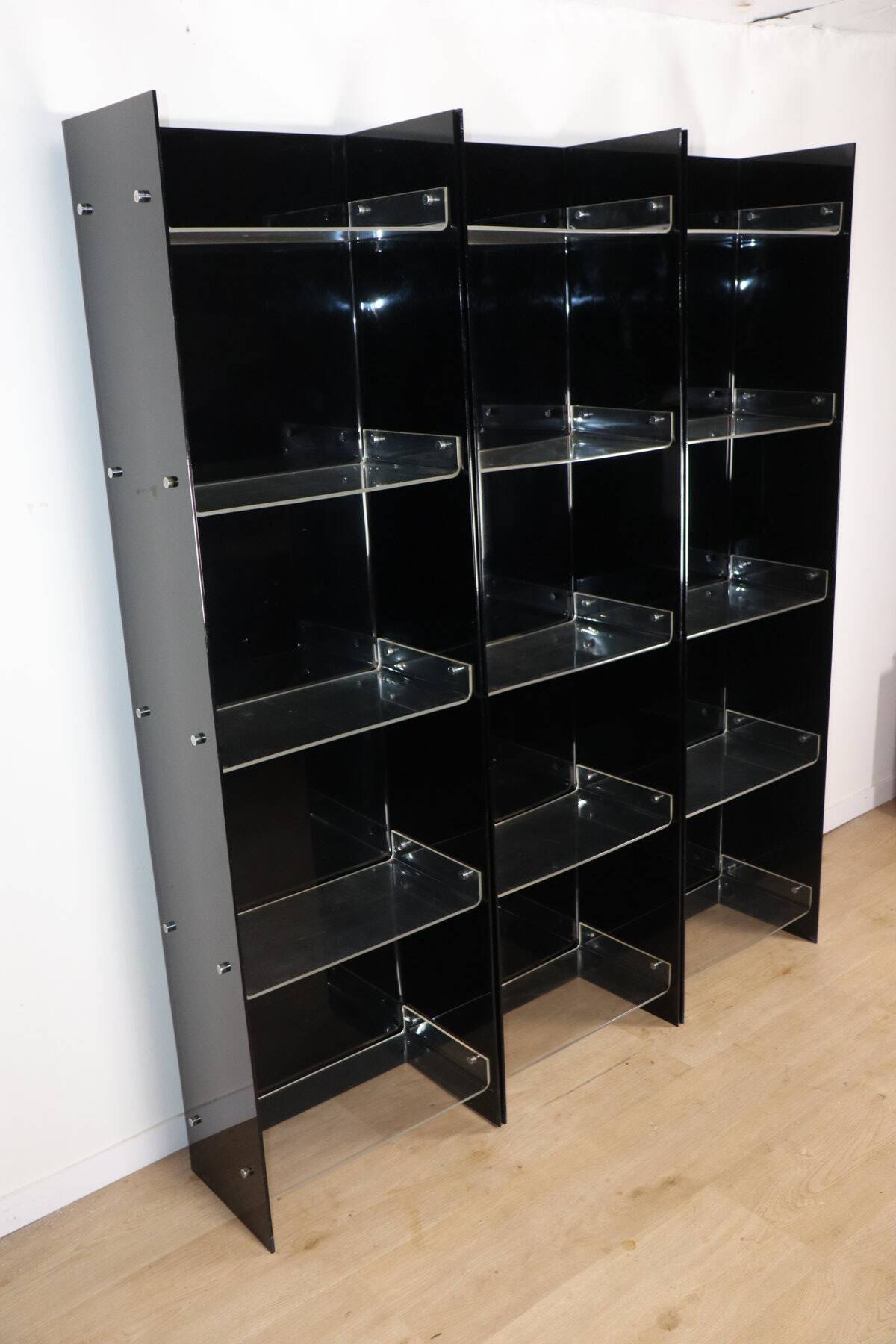 Vintage Space Age bookshelf in black and clear plexiglass – 1970