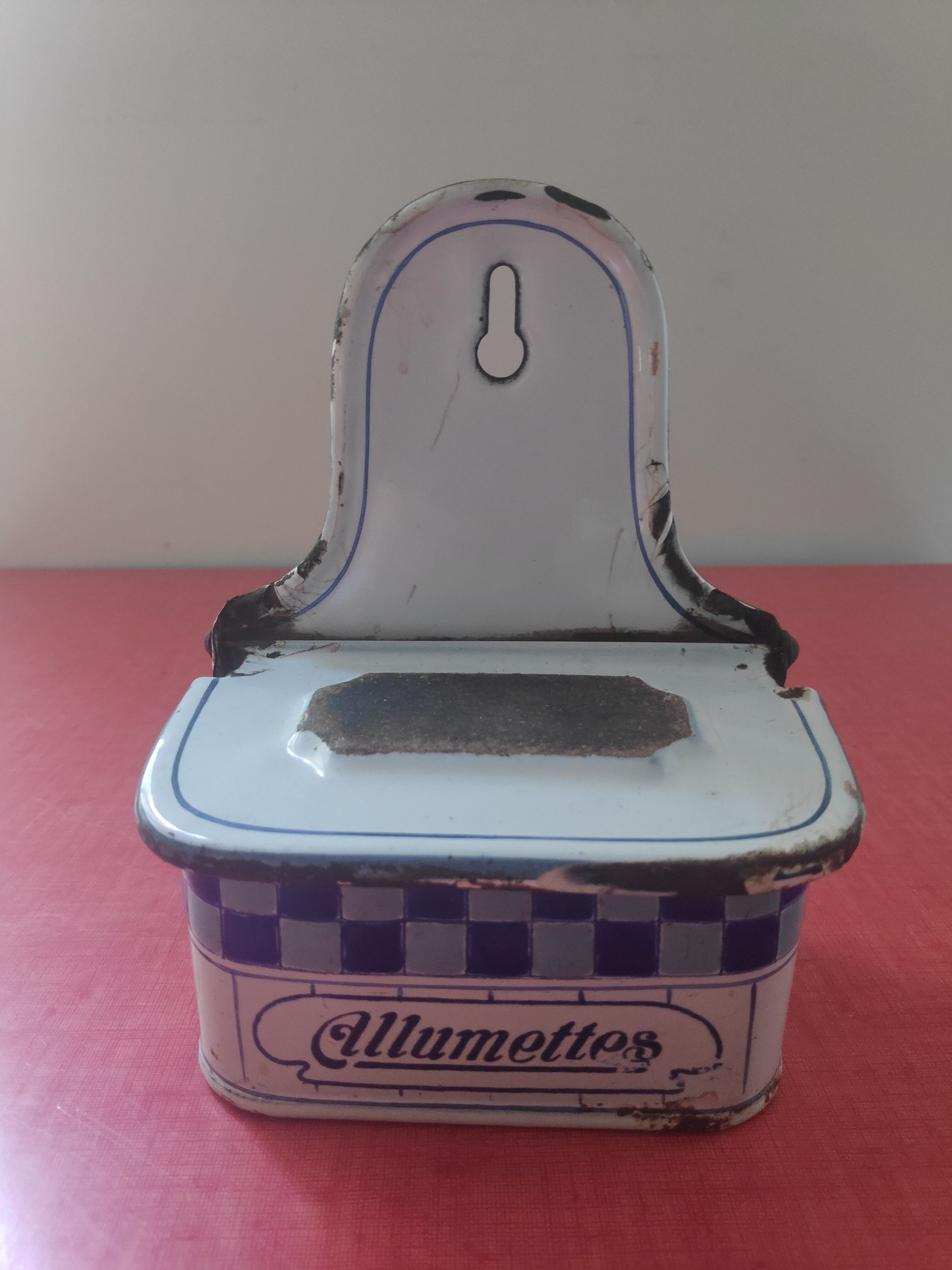 Art Deco matchbox enamelled sheet metal bb 3659 Lustucru