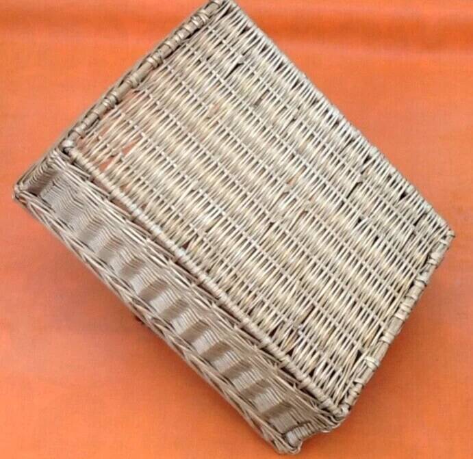 Wicker woven centerpiece basket