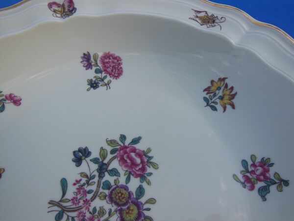 Saladier circulaire en porcelaine estampillé bernardaud Limoges
