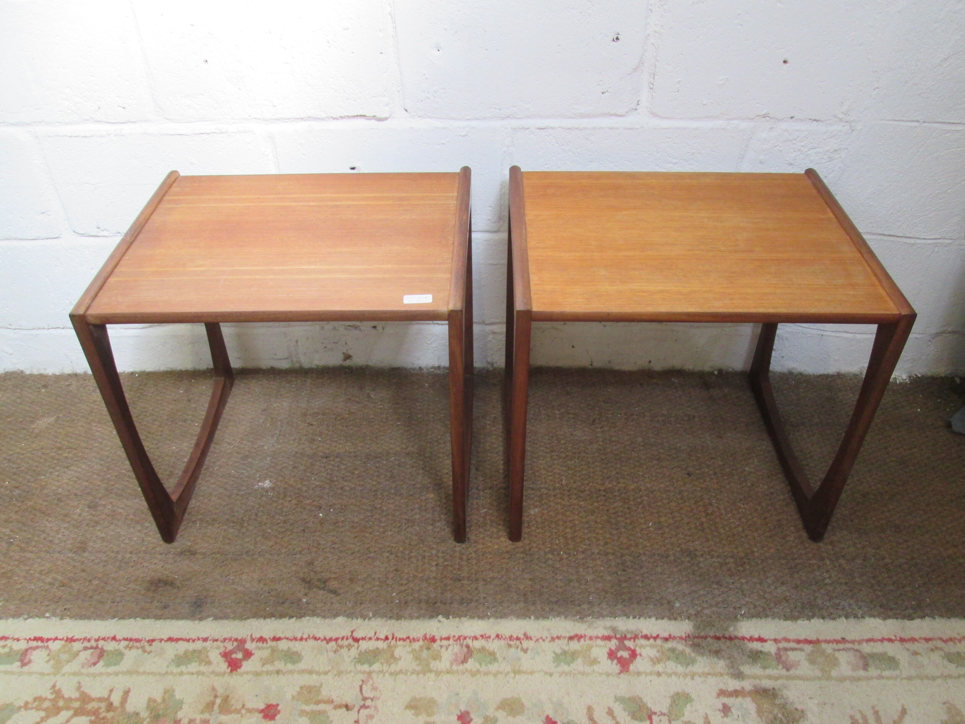 Paire de tables