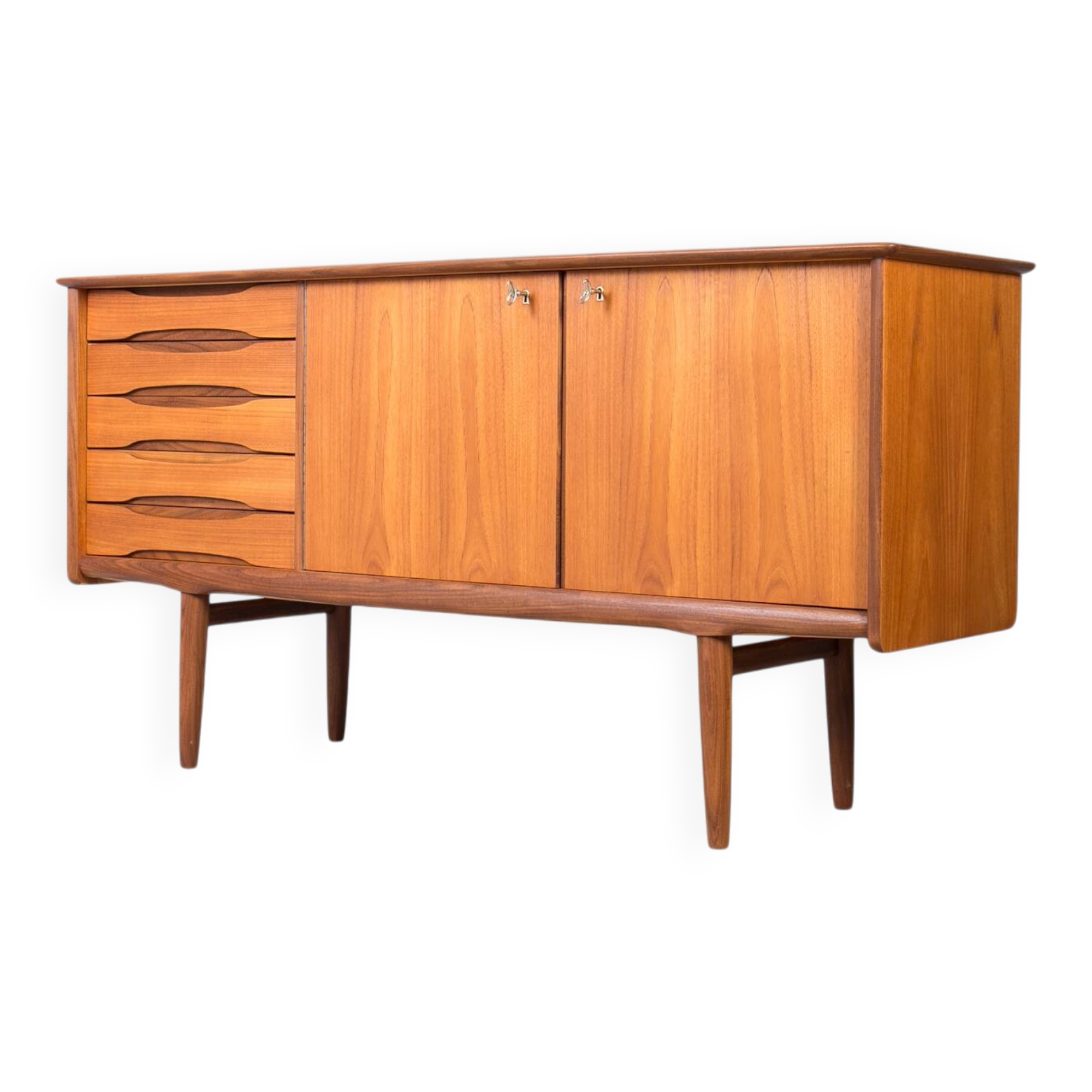 Buffet en teck du milieu du siècle par Brødrene Sørheim, Norvège, années 1960