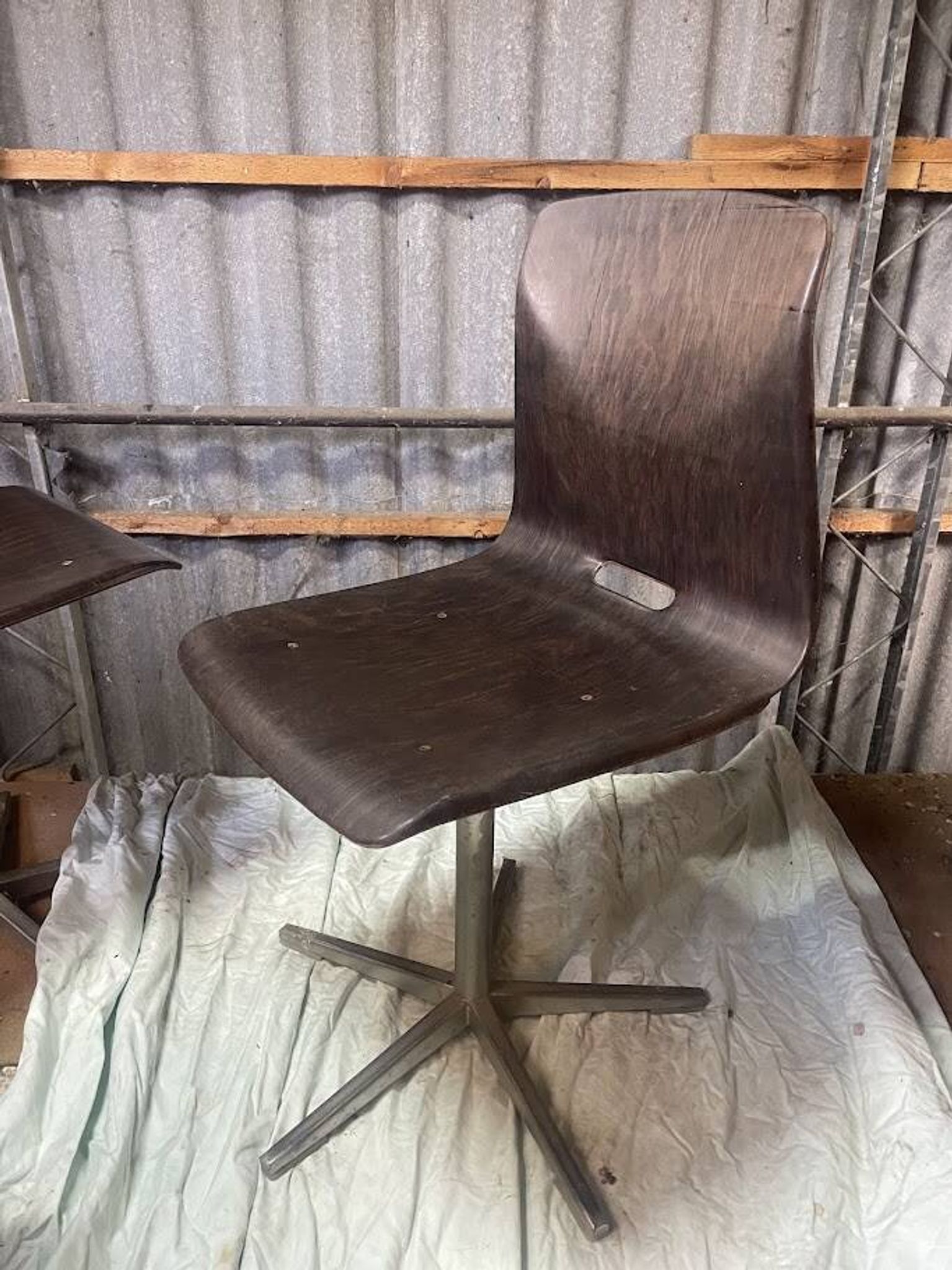 Chaise pivotante suisse des années 1960 d'Embru.