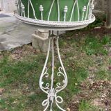 Wrought iron standing planter