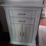 White buffet