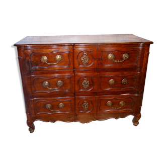 Provencal walnut chest of drawers. 18th century period. Louis XV.