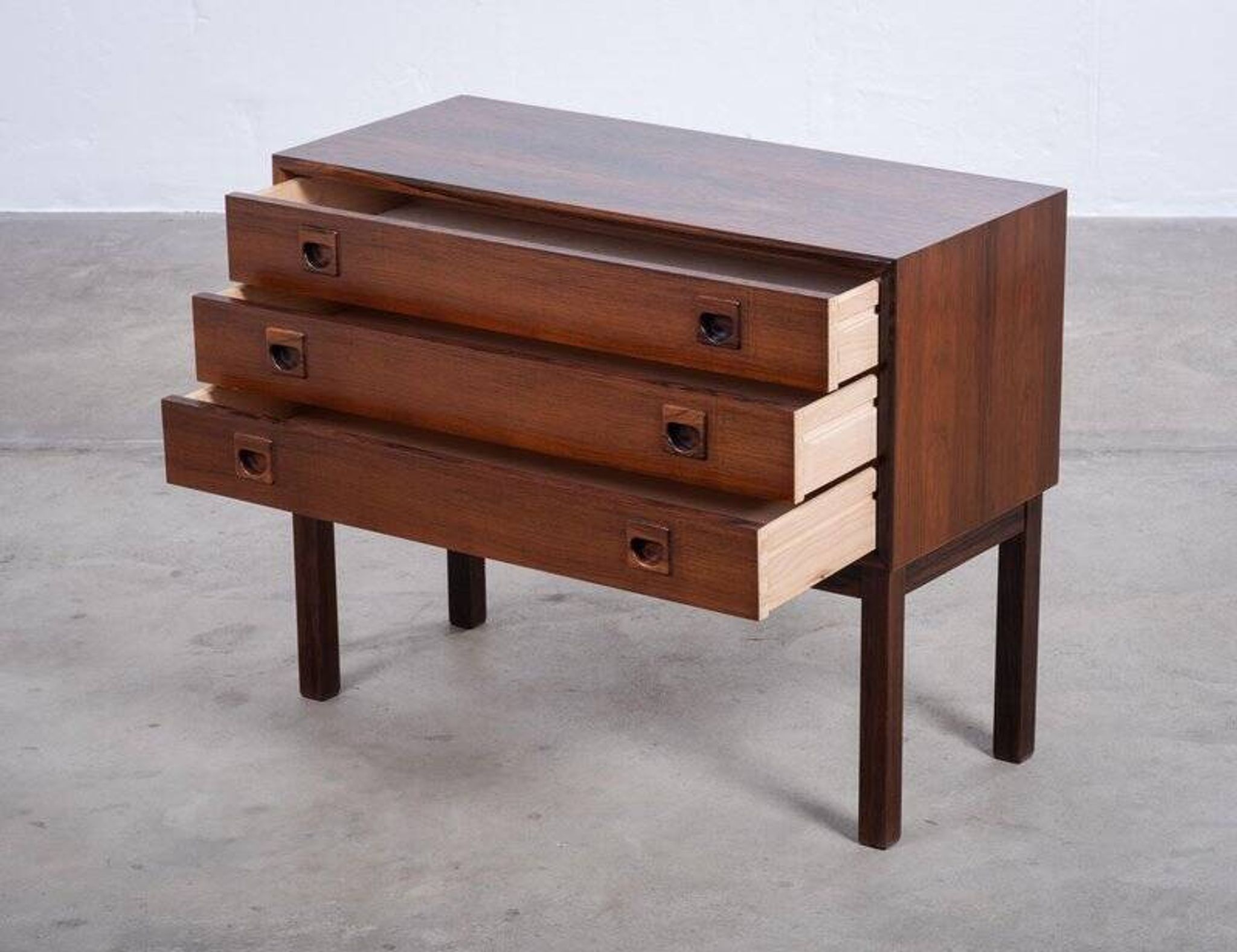 Commode en palissandre danoise des années 1960