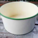 Enamelled sheet metal cocotte